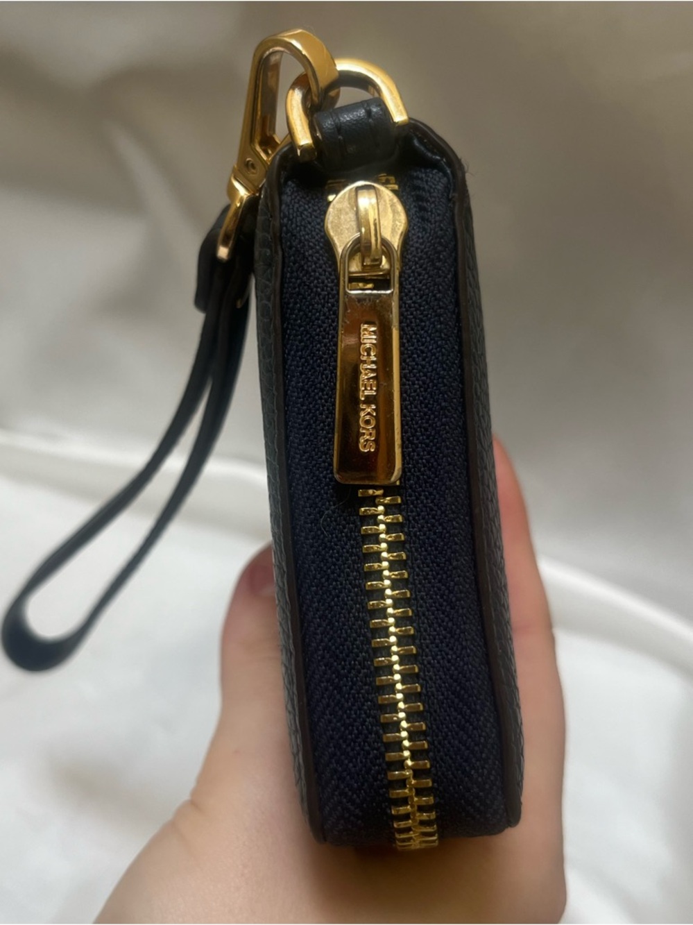 Michael Kors Navy Large Jet Set Continental Travel Wallet - Picture 6 of 15